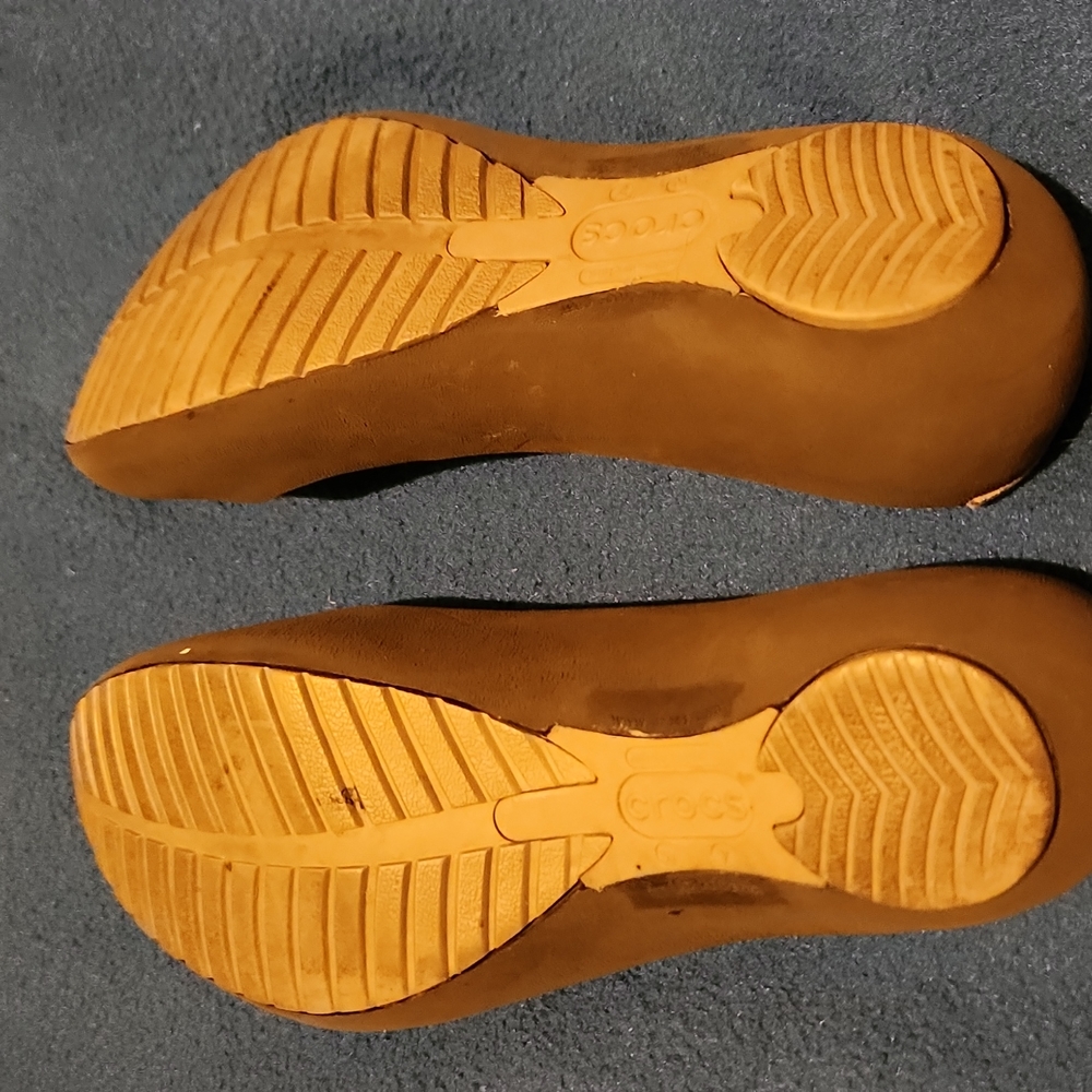 Crocs - Picture 3 of 4
